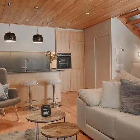 Chalet Saplan Real Estate Sarraera
