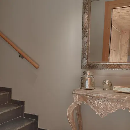 Saplan Real Estate Sarraera Chalet