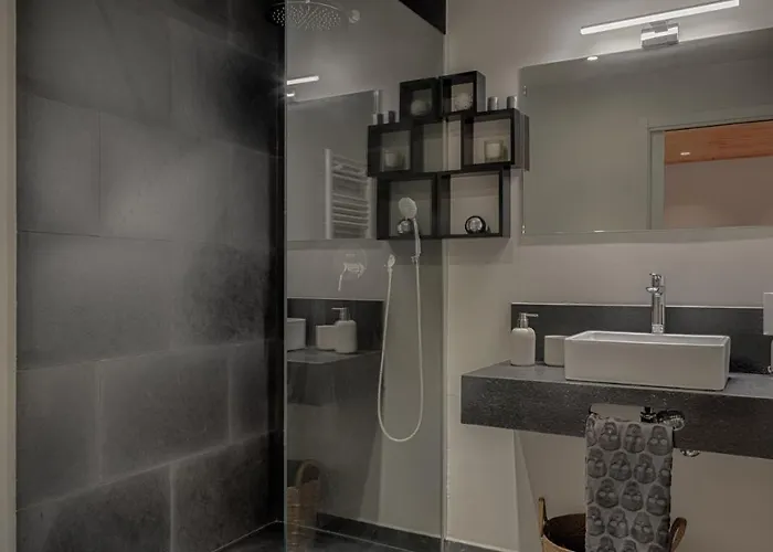 Saplan Real Estate Sarraera בקתה וויאלהה