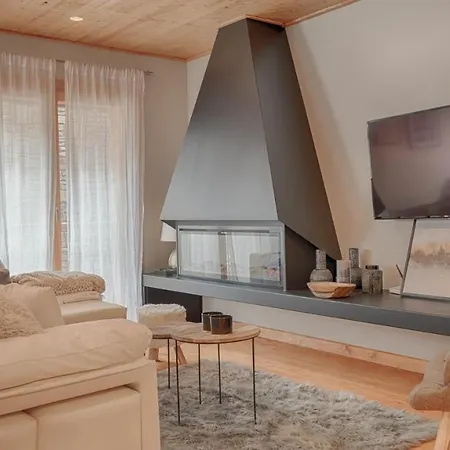 샬레 Saplan Real Estate Sarraera